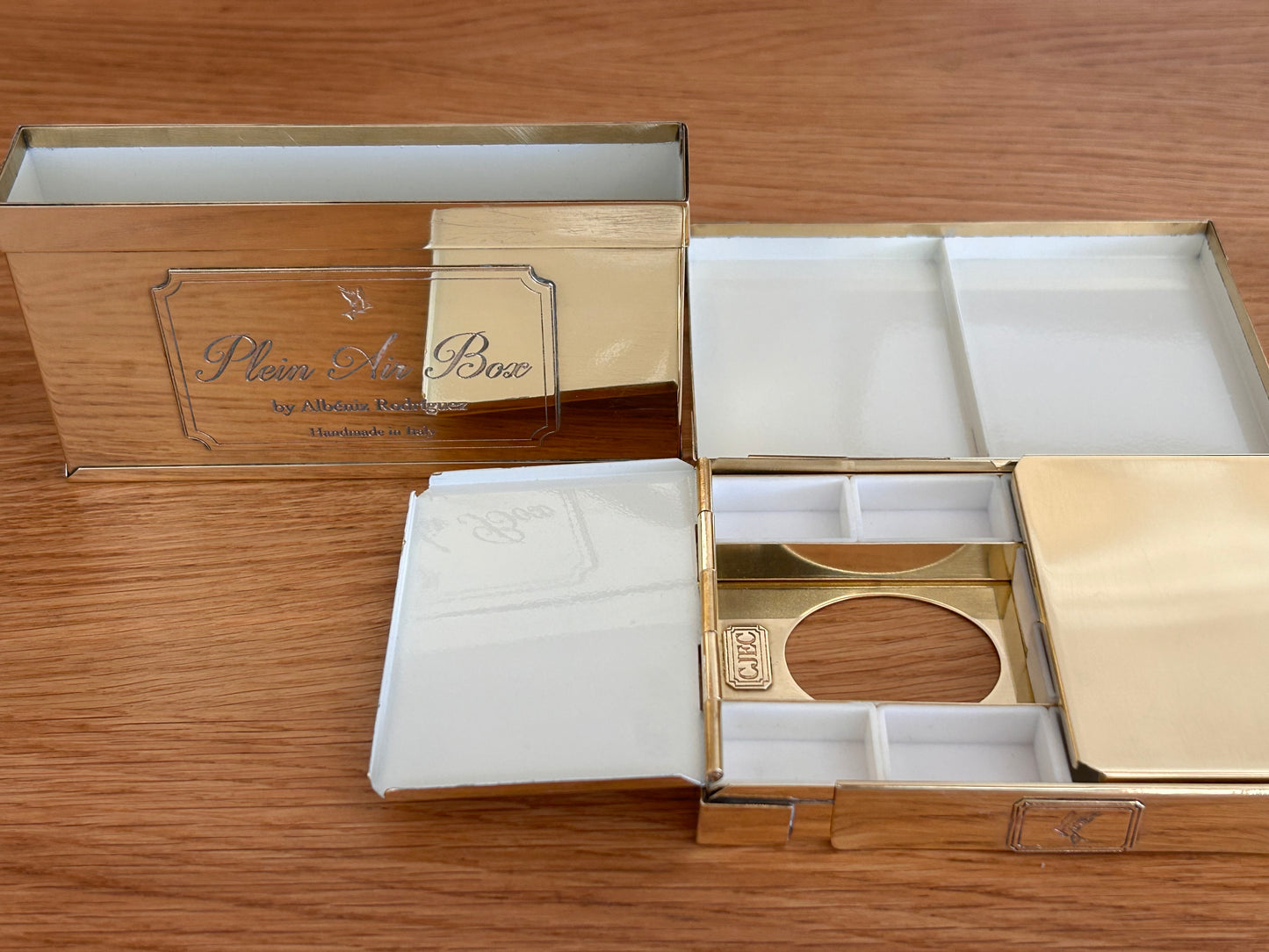 Plein air travel pain box