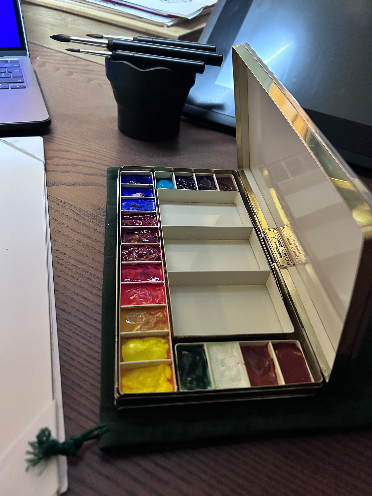 Used large studio palette